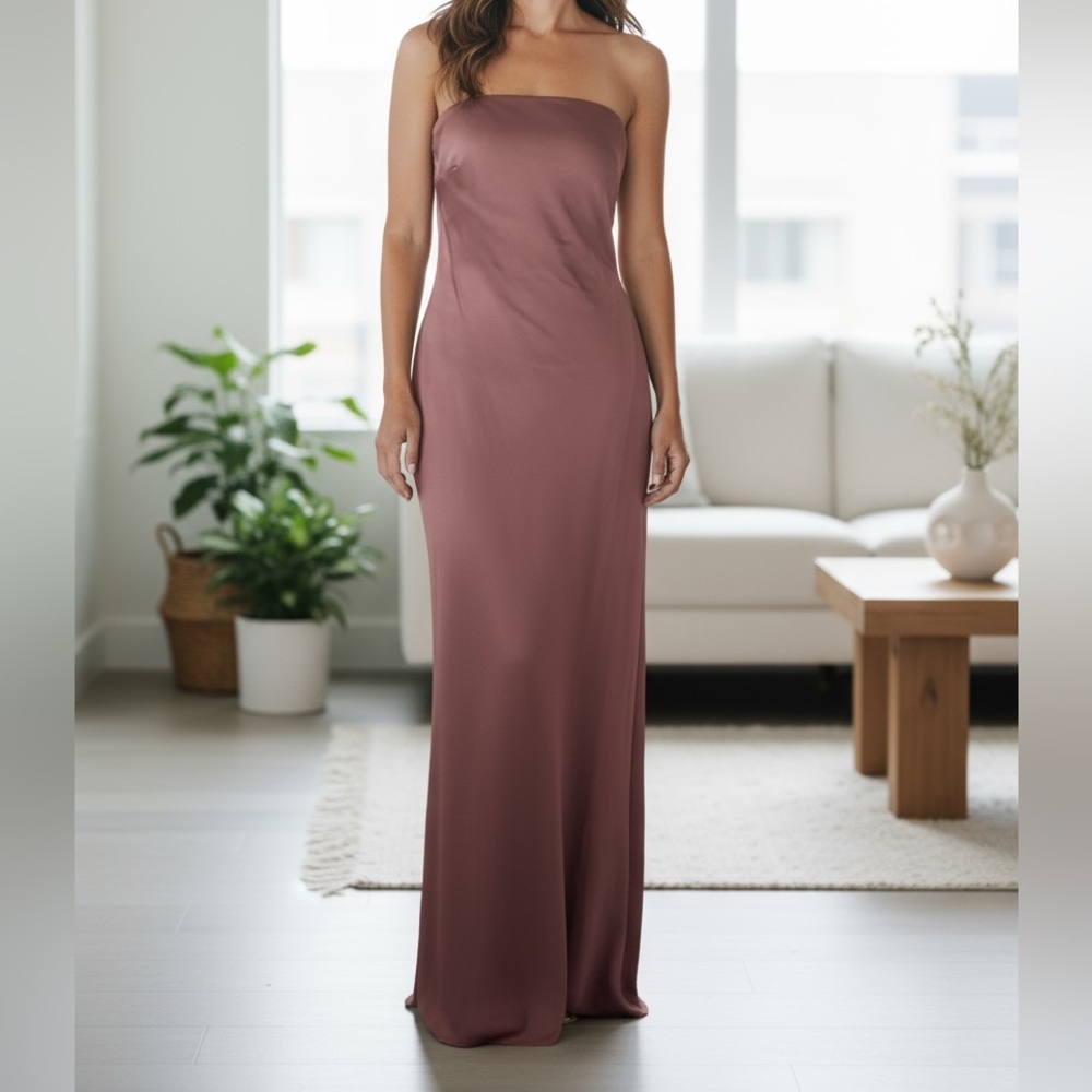 Elegant Strapless Mauve Gown